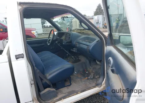 1995 Chevrolet Gmt-400 K2500 z USA, uszkodzony, nr VIN 1GCGK24F9SE220651